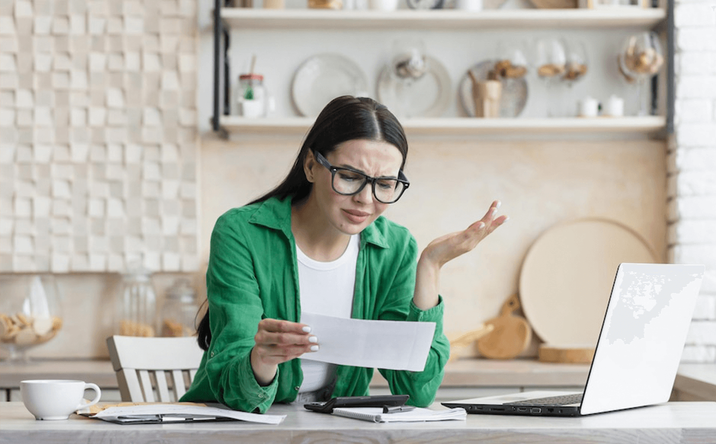 Desafíos económicos en el mundo profesional: ¿Cómo afrontar las profesiones mal remuneradas en México?