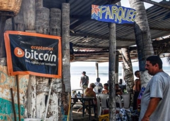 FMI advierte a El Salvador de importantes riesgos legales y económicos por nueva ley bitcoin
