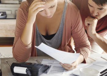 Ingreso familiar cae alrededor del 50% en Lima Metropolitana