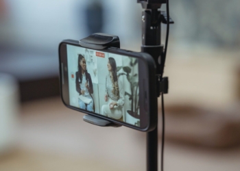 Las 8 mejores tácticas para el éxito de tus transmisiones de video en vivo