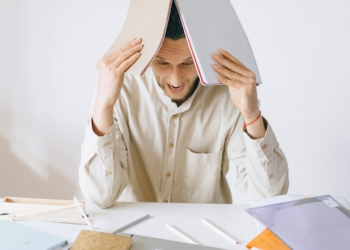 ¿Qué es el estrés laboral, el burnout y cómo manejarlo?